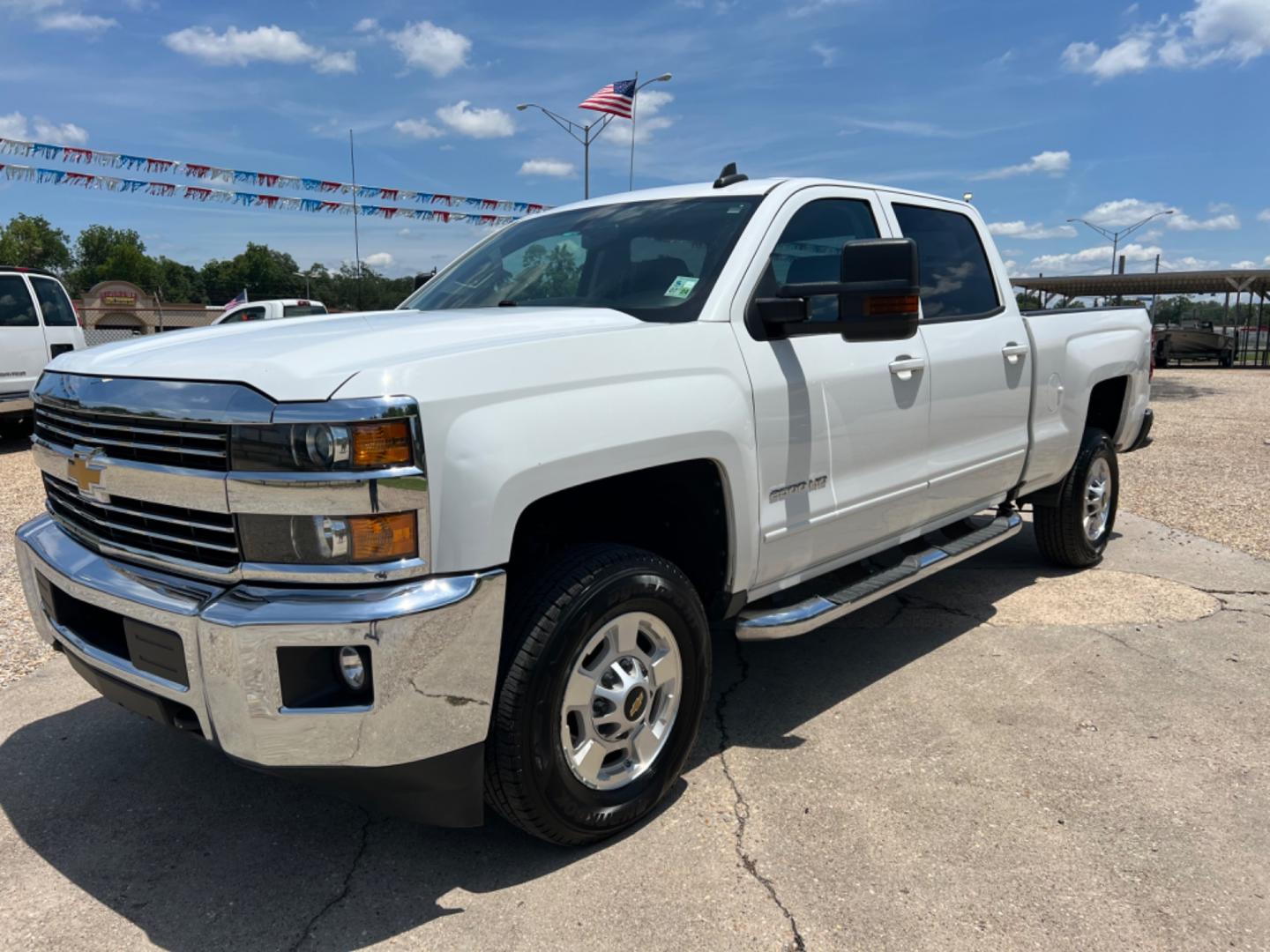 2017 White /Grey Chevrolet Silverado 2500HD LT (1GC1CVEG0HF) with an 6.0 V8 engine, Automatic transmission, located at 4520 Airline Hwy, Baton Rouge, LA, 70805, (225) 357-1497, 30.509325, -91.145432 - 2017 Chevy Silverado 2500HD Crew Cab LT 2WD **One Owner** 6.0 V8 Gas, 200K Miles, Power Windows, Locks, Mirrors & Seat, Cold A/C, Backup Camera, Spray In Bedliner, Tow Pkg. Small Dent In Bed (See Pic). FOR INFO PLEASE CONTACT JEFF AT 225 357-1497 CHECK OUT OUR A+ RATING WITH THE BETTER BUSINESS BU - Photo#0